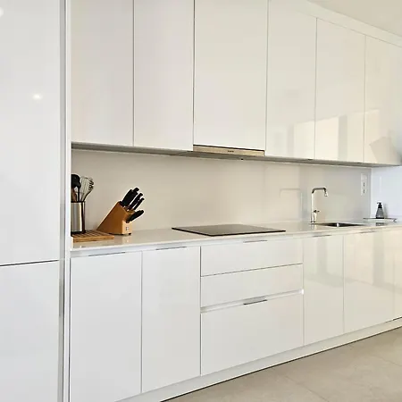 アパート Modern 2 Bed Ground Floor Cortesin カサーレス